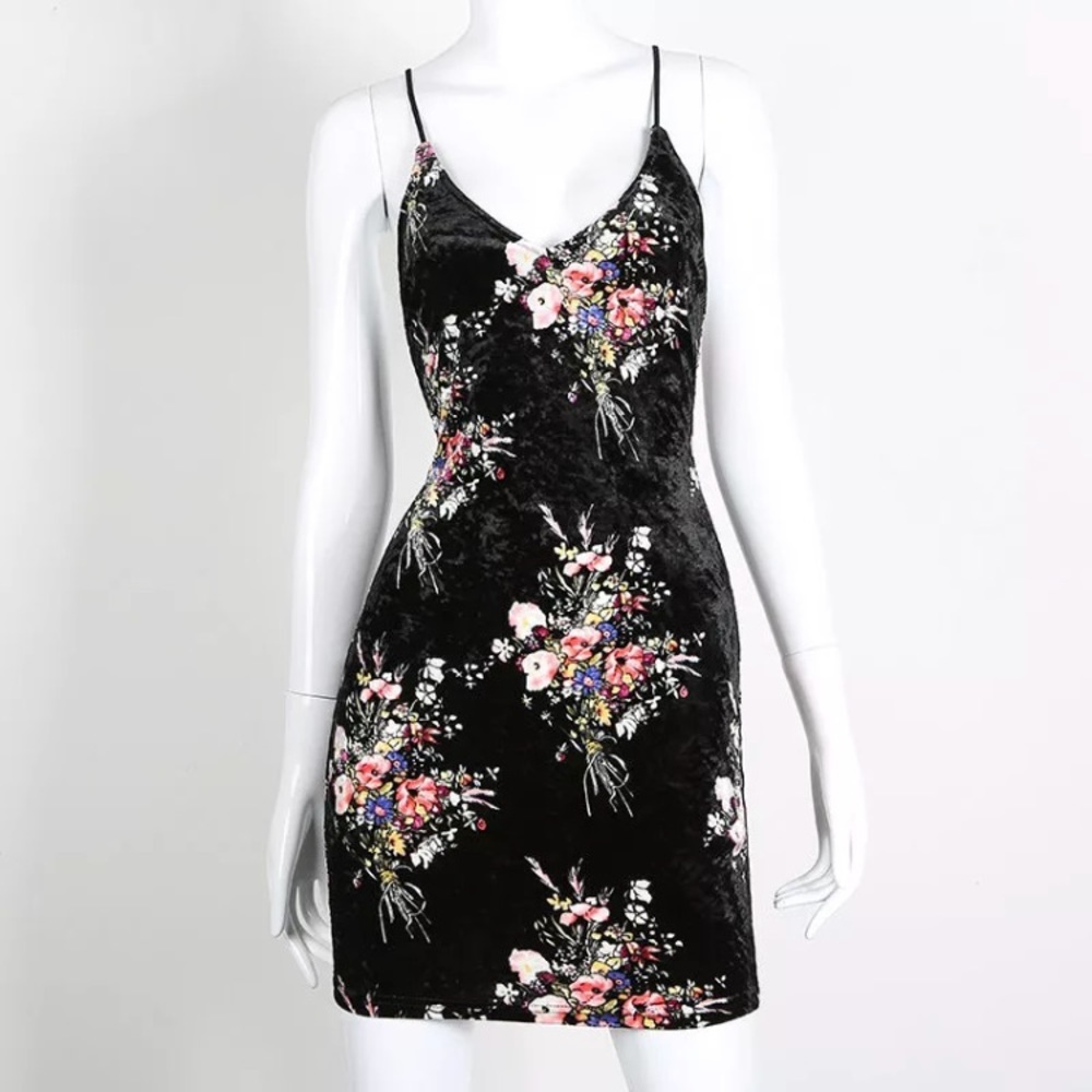 New Summer Night Out Dress - Picture 3 of 8
